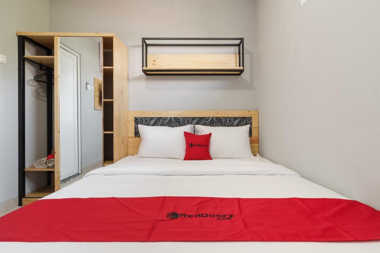 Reddoorz Near Plaza Atrium Senen 호텔 자카르타 외부 사진