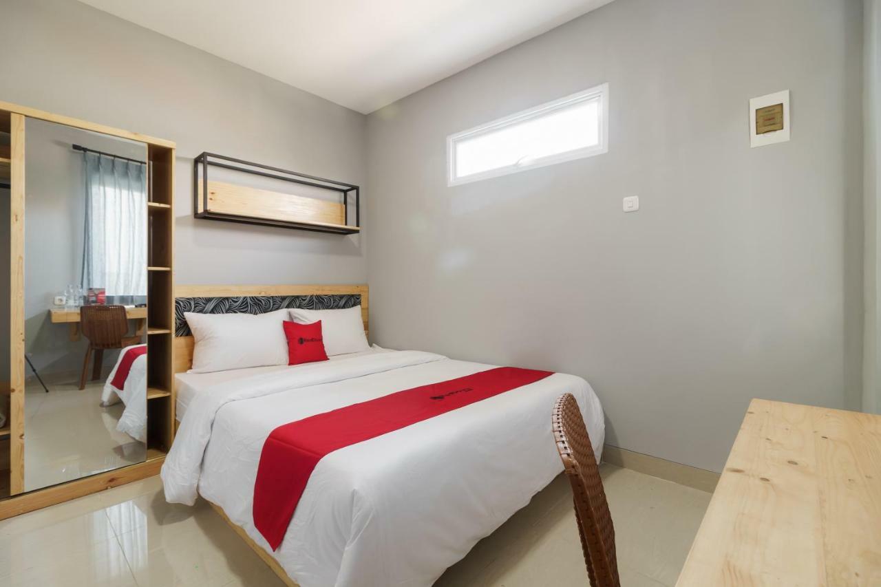 Reddoorz Near Plaza Atrium Senen 호텔 자카르타 외부 사진